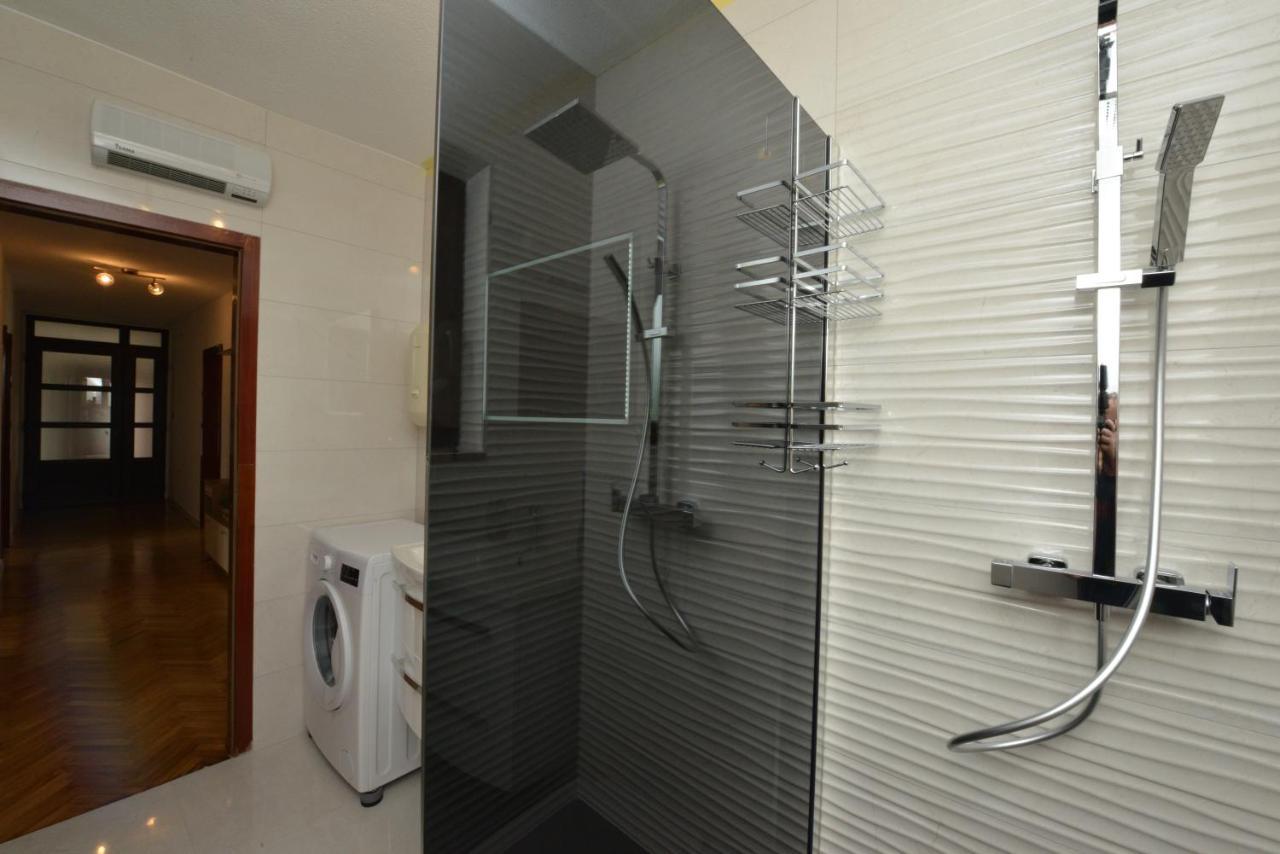 Apartmani Ivan Kaštela Exteriör bild