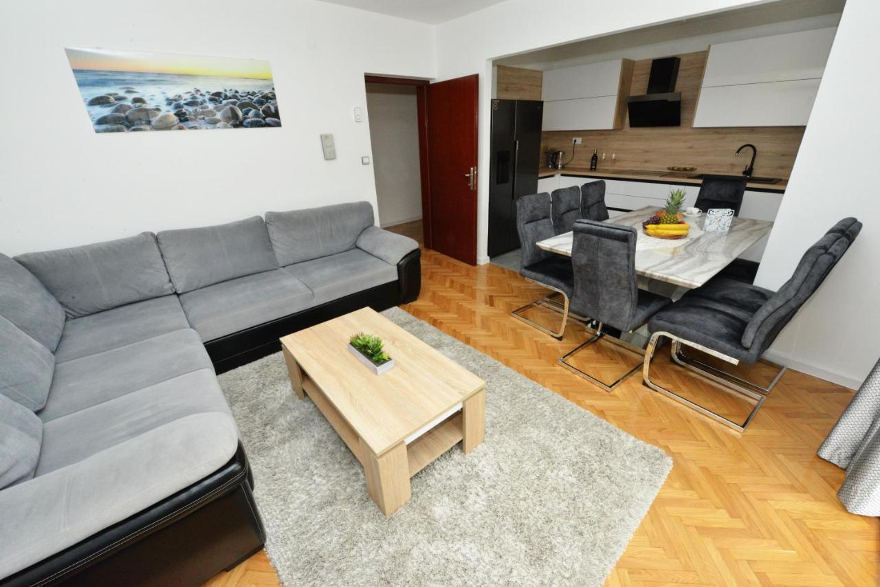 Apartmani Ivan Kaštela Exteriör bild