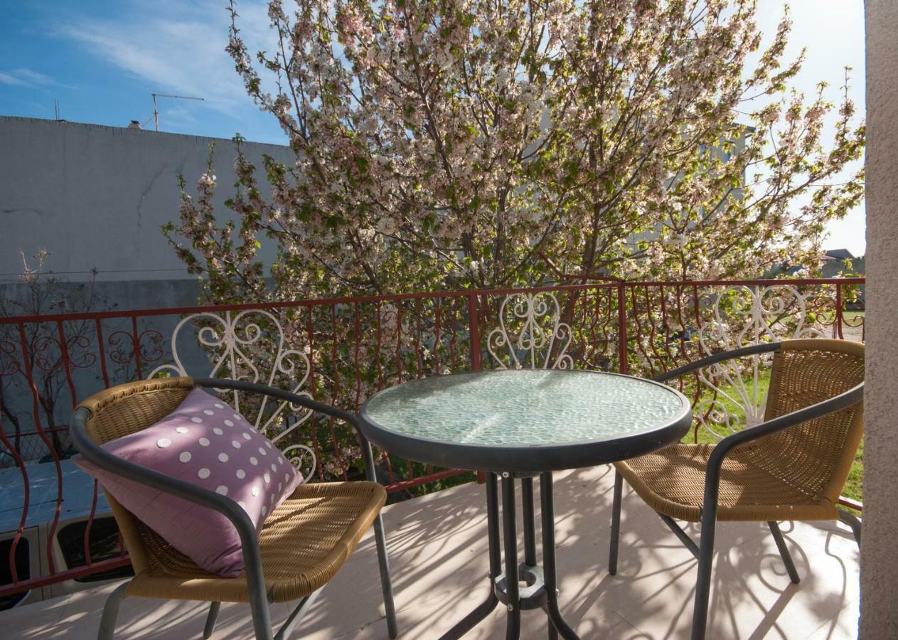Apartmani Ivan Kaštela Exteriör bild