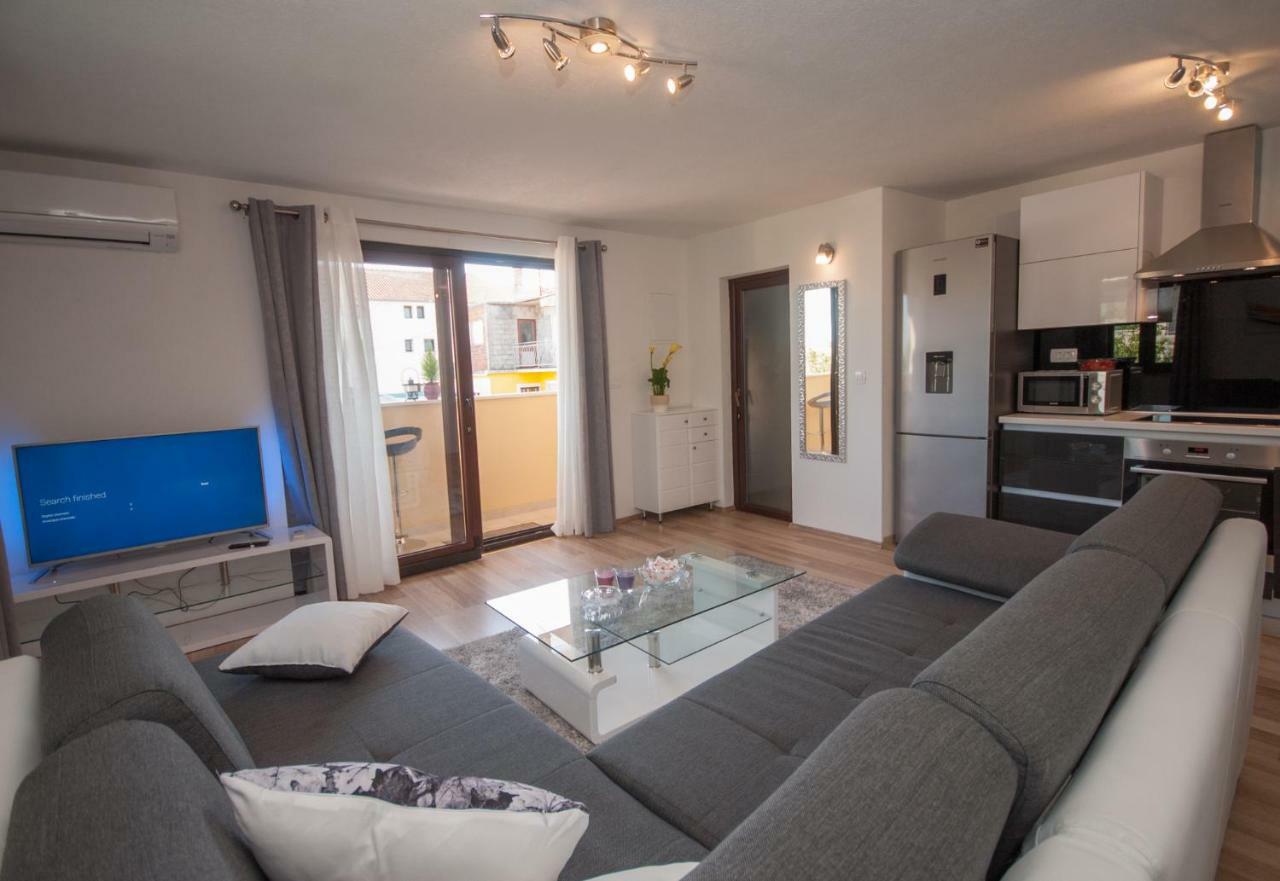 Apartmani Ivan Kaštela Exteriör bild