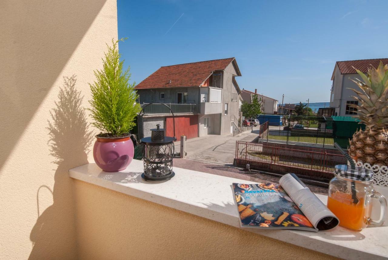 Apartmani Ivan Kaštela Exteriör bild